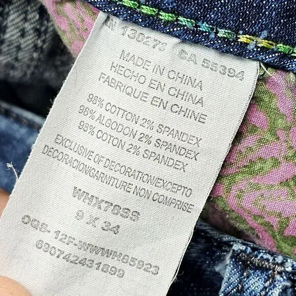 Wrangler Rock 47 Jeans Size 9 Women's Mid-Rise Embroidered‎ Designs Bootcut Leg - Picture 8 of 13